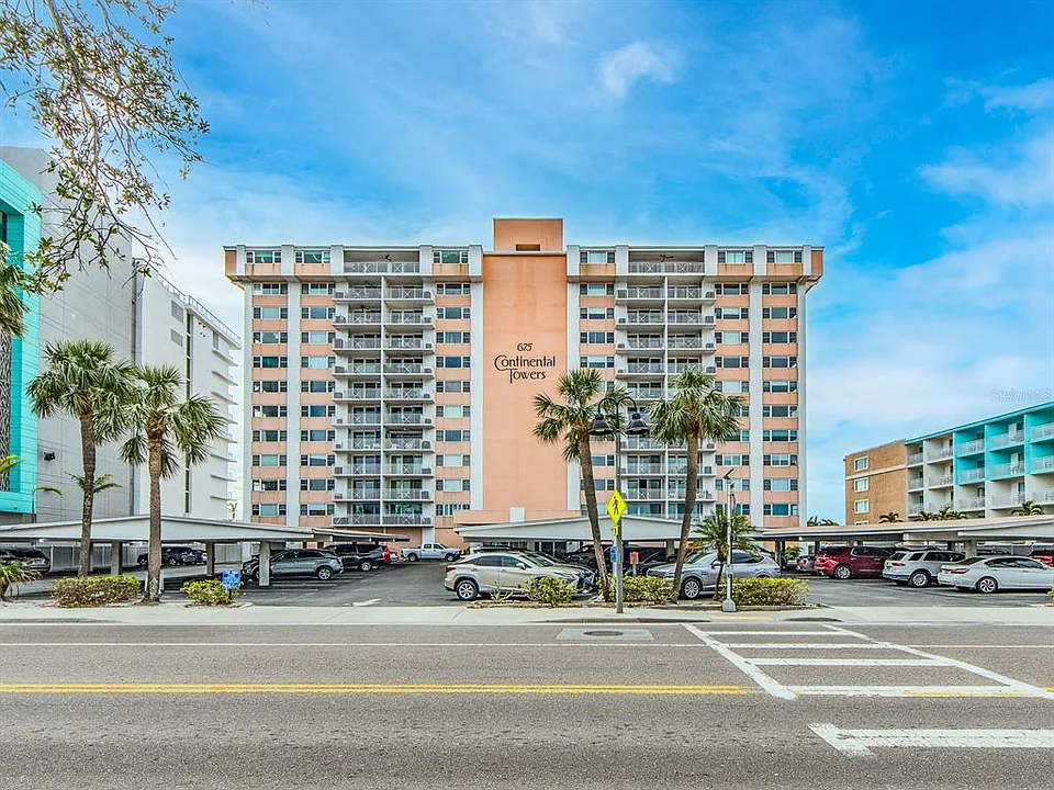 675 S Gulfview Blvd #902