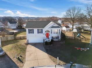 2518 Waterfront Ct, Imperial, MO 63052