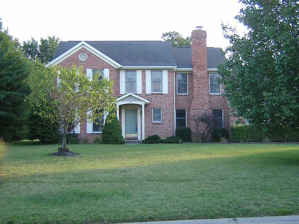 1st image of 930 Country Club Dr
