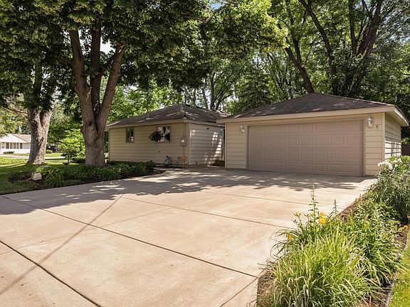 2nd image of 3719 Baillif Pl