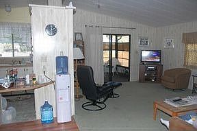 5th image of 2451 Lakeside Dr