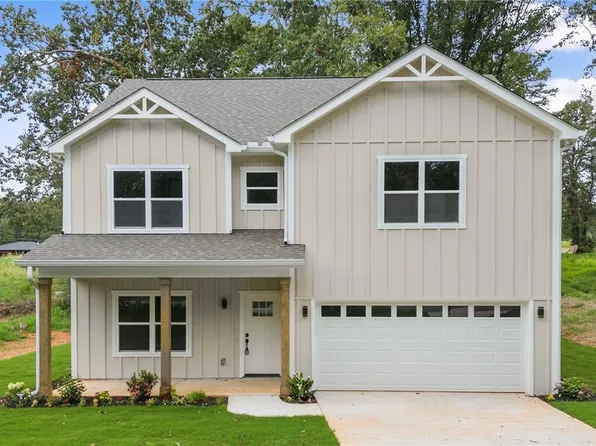 220 Hardman Rd, Clarkesville, GA 30523