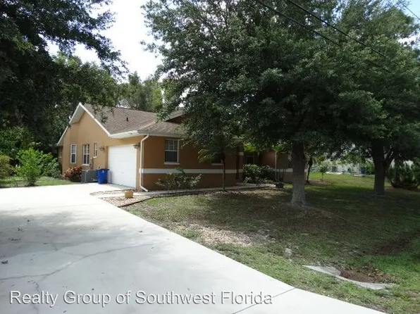 18637 Oriole Rd, Fort Myers, FL 33967