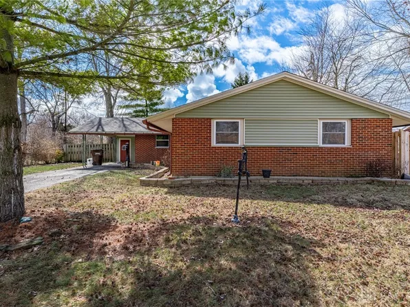 800 Mapleside Dr, Dayton, OH 45426