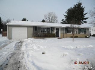 201 Feher Dr, Montrose, MI 48457