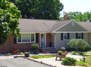 71 Duval St, Bridgewater, NJ 08807