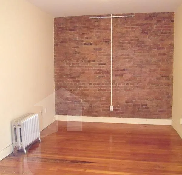 217 Highland Ave #1 — Photo 6