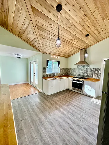 3425 Brady Ave Photo 1