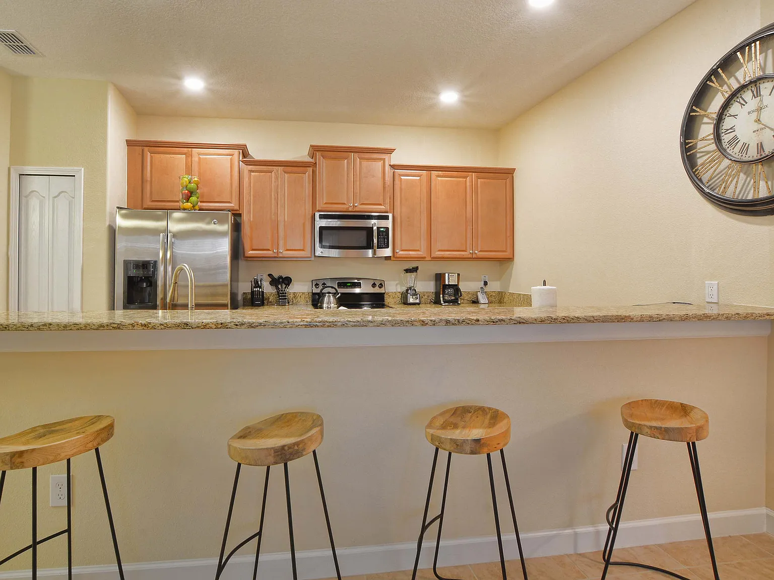 4 bed, 1902 sqft, $2,650 — Photo 4