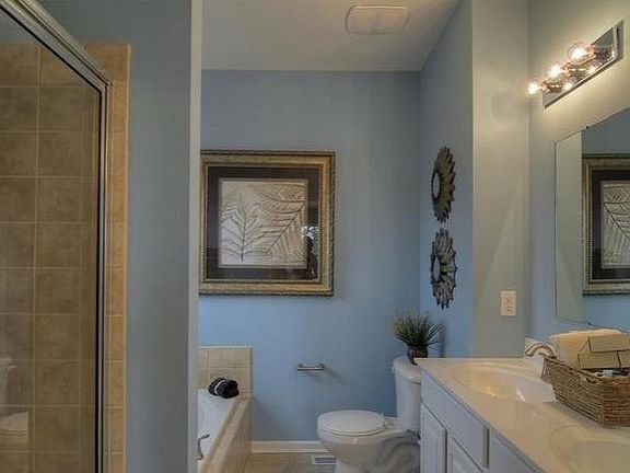 5th image of 1726 Camerons Landing Blvd