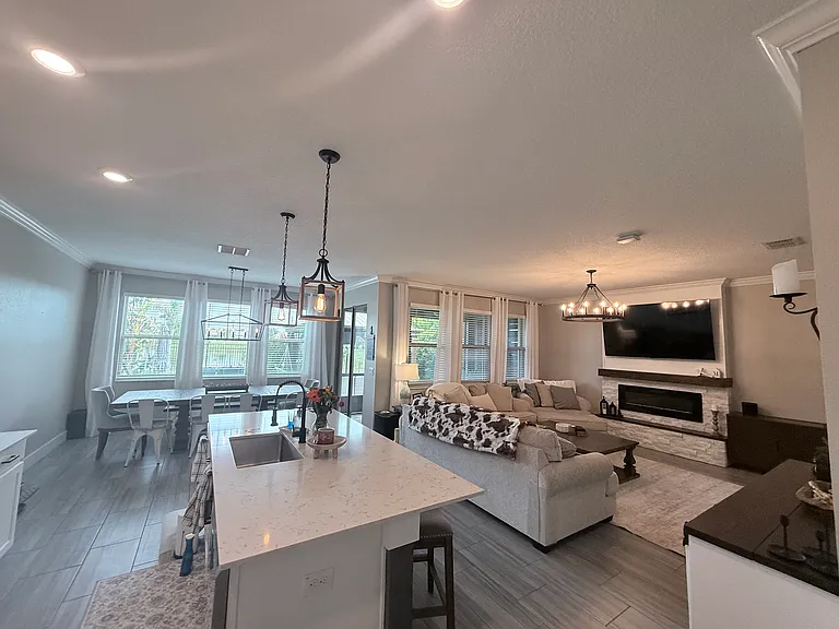 4188 Cadence Loop — Photo 4