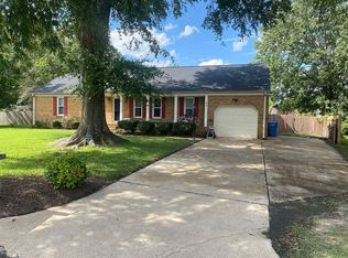 804 High Point Ln, Chesapeake, VA 23322