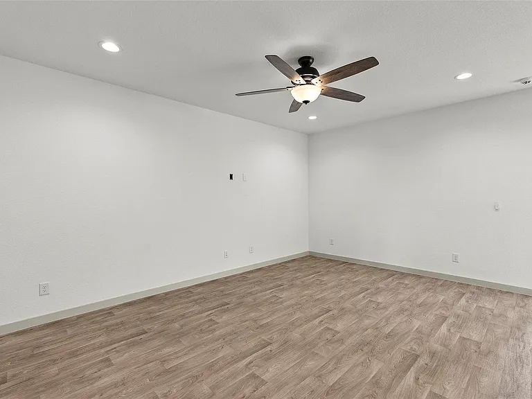 14531 Sweetwater Dr — Photo 5
