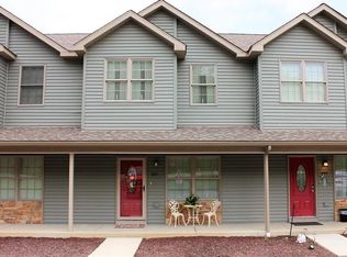 307 Wineberry Ridge Ct, Irwin, PA 15642