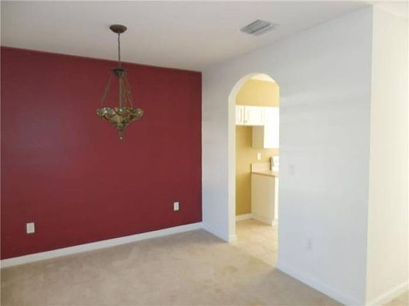 INTERIOR LIVING SPACE