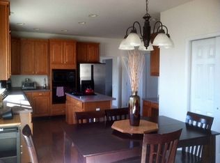 4 Ashley Ct, Danbury, CT 06810