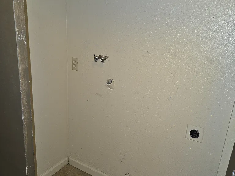 2080 Rosamond St #2 — Photo 11