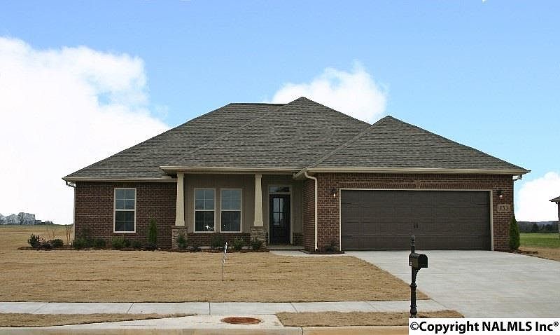 1st image of 133 Carleigh Falls Dr