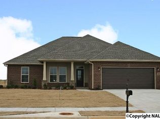 133 Carleigh Falls Dr, Meridianville, AL 35759