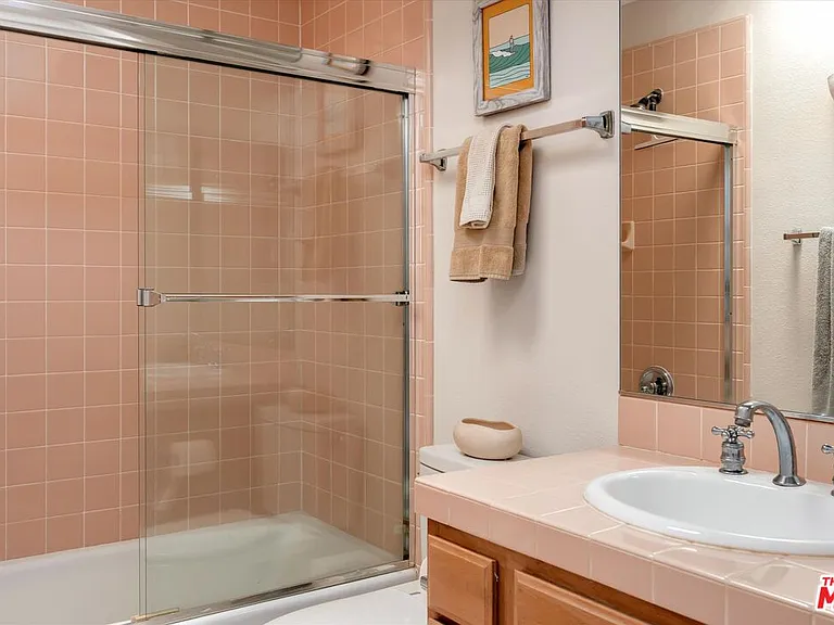 1256 Cravens Ln #3 — Photo 27