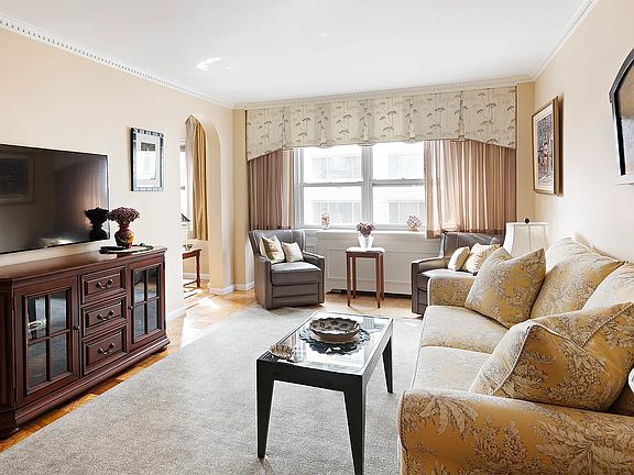 5th image of 27 E 65th St #10EF