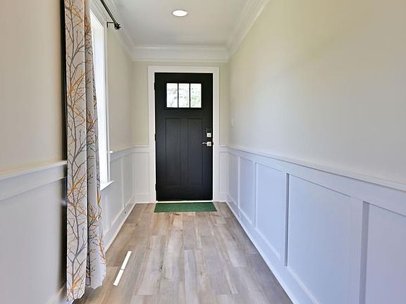 5th image of 310 Ananias St
