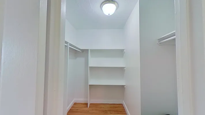 Rented by Batra Group Inc | media 8