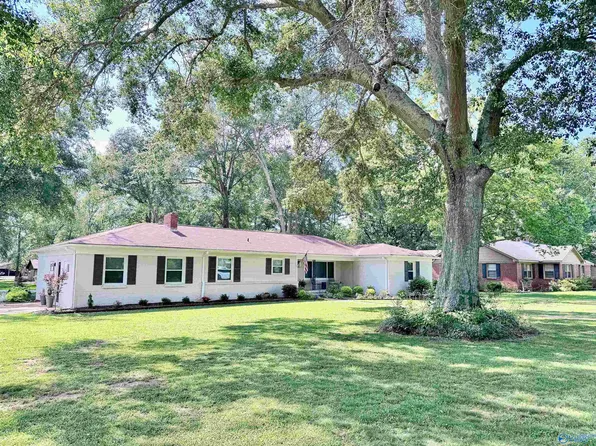 2033 Eastmeade Ave SE, Decatur, AL 35601