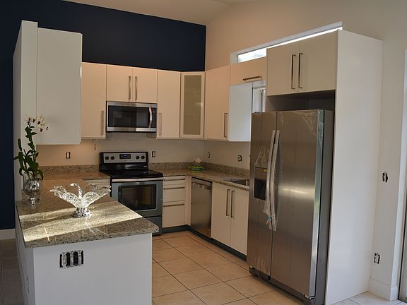 2nd image of 6071 NW 40th St