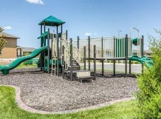 18413 W 194th Ter, Spring Hill, KS 66083