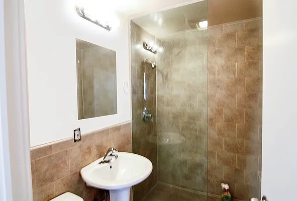 Rented by Compass | media 21