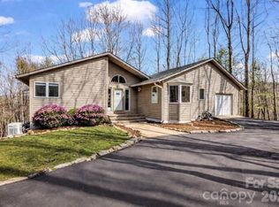 209 Walnut Ridge Rd, Brevard, NC 28712