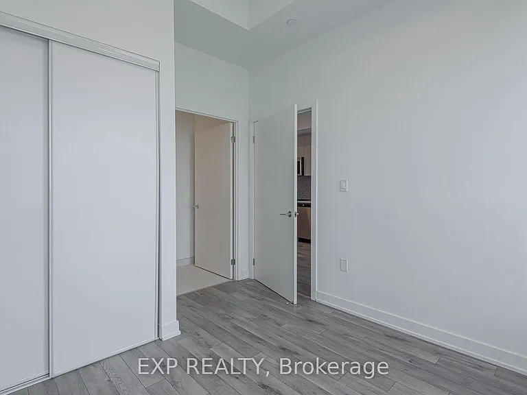 1005 Dundas St E #546 — Photo 17