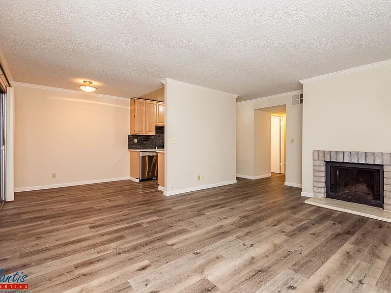 247 N Capitol Ave #193 — Photo 2