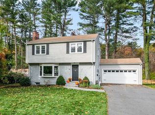 35 Oak Knoll Rd, Natick, MA 01760