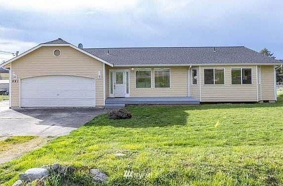 3rd image of 981 Shawn Ave