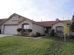 2644 W Fairview Dr, Rialto, CA 92377