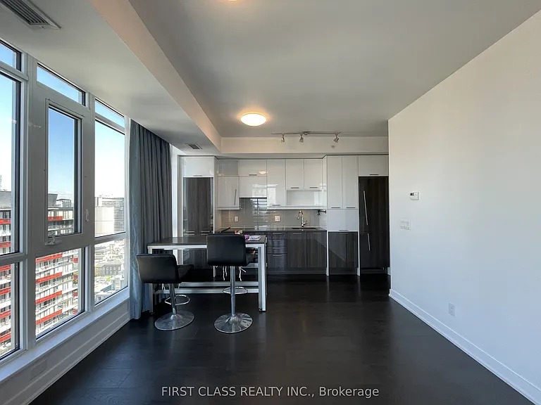 199 Richmond St W #2706 — Photo 5