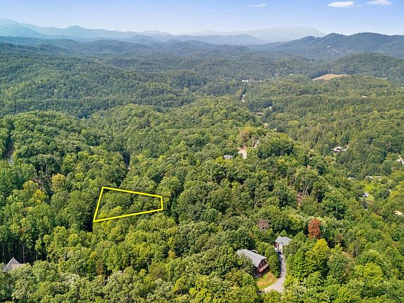 4th image of 1011 Bluebird Ridge Way Lot 10/11