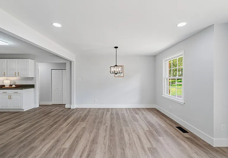6821 Westland Dr — Photo 34