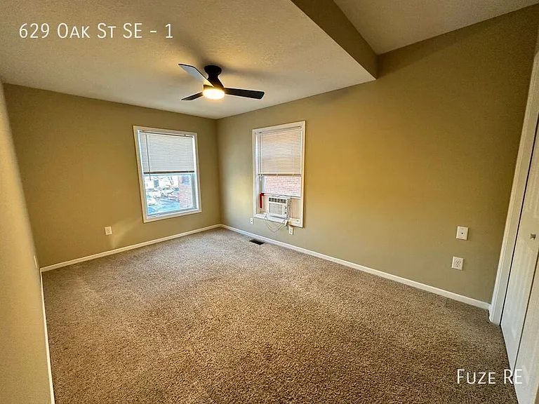 629 Oak St SE #1 — Photo 49
