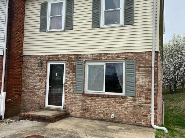 1 Alice Ct, Stafford, VA 22556