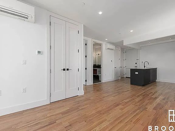 2nd image of 1010 Rogers Ave #4F