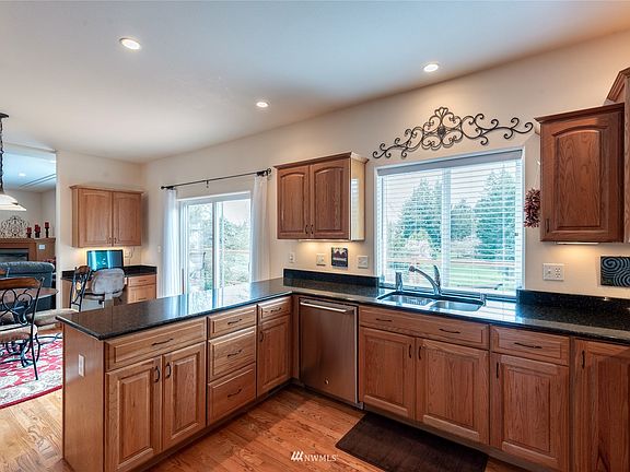 4th image of 7702 Filly Ct SE