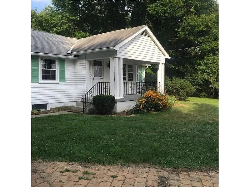 145 Beale Rd photo 1