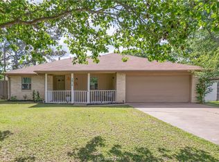 2810 Henry Ct, College Station, TX 77845