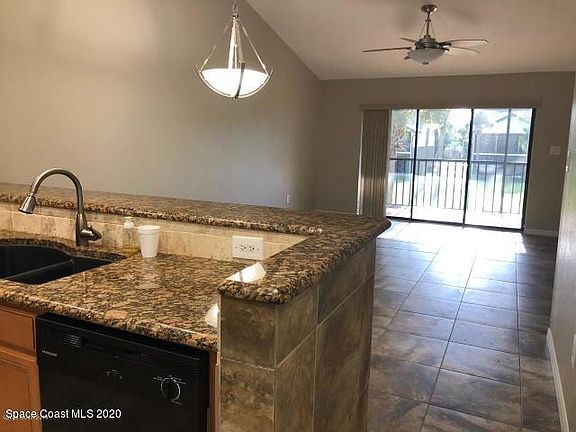 5th image of 1515 Huntington Ln APT 721