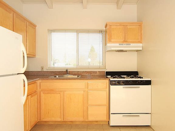 4th image of 524 Kendall Ave APT 7