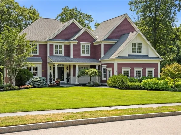 5 Highland Hill Dr, Shrewsbury, MA 01545