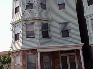 397 S 9th St, Newark, NJ 07103